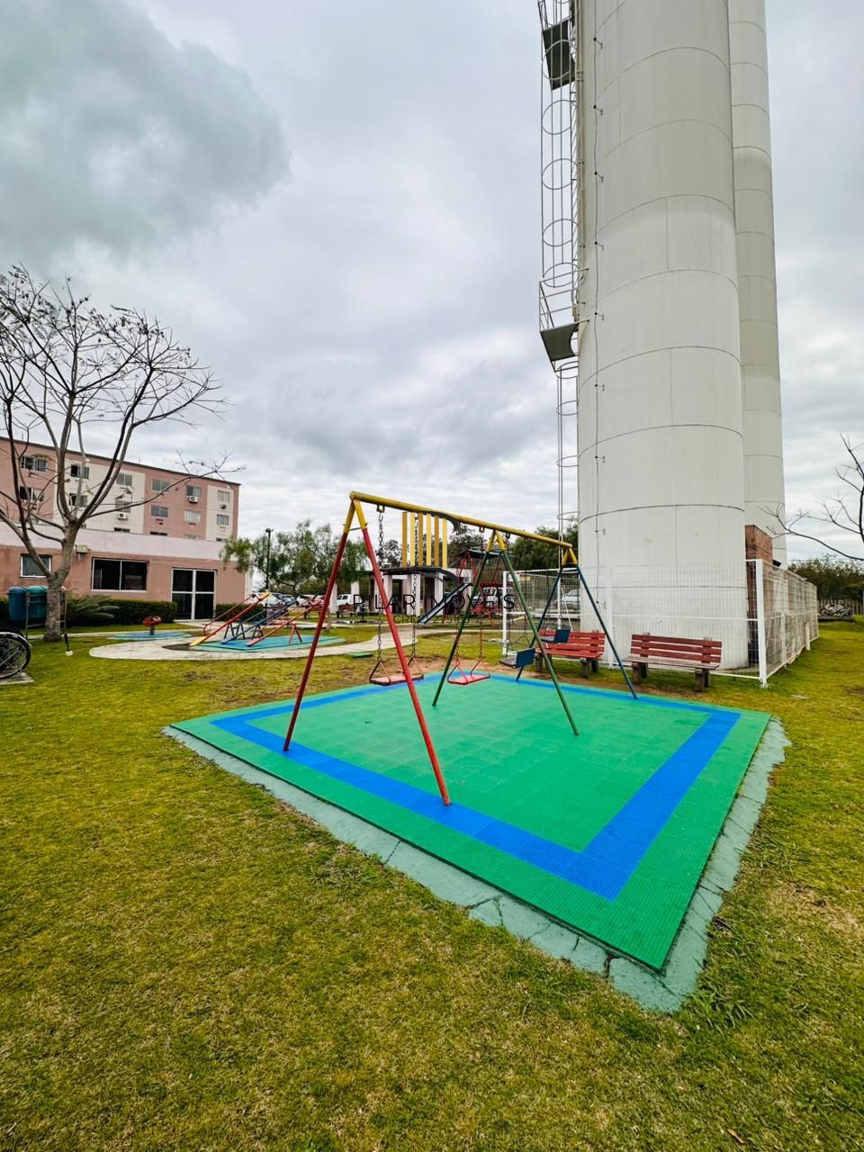 Ótimo apartamento de 2 dormitórios localizado no bairro Hípica Zona Sul