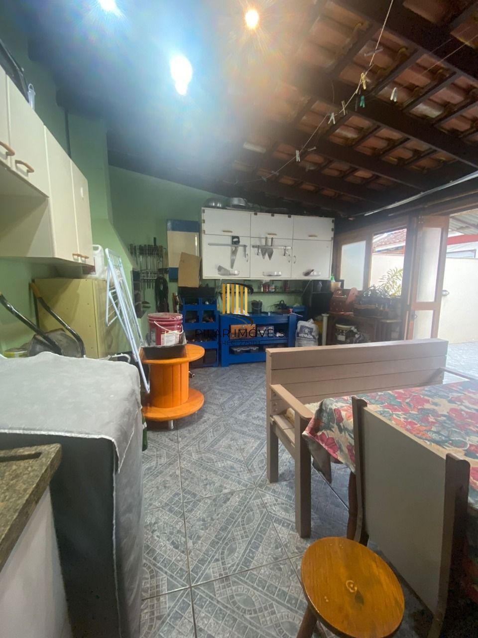 Casa 2 dormitórios no bairro Hípica