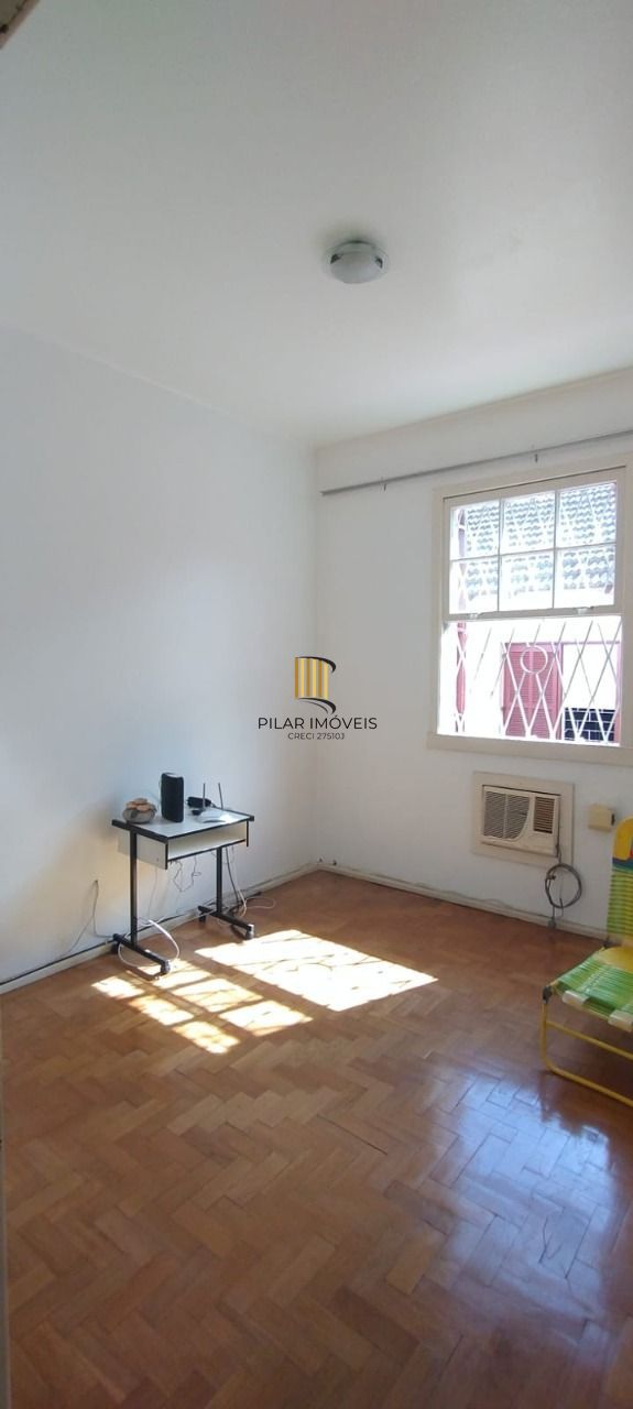 Casa no bairro Santa Tereza - Vila dos Comerciários - 5 dormitórios