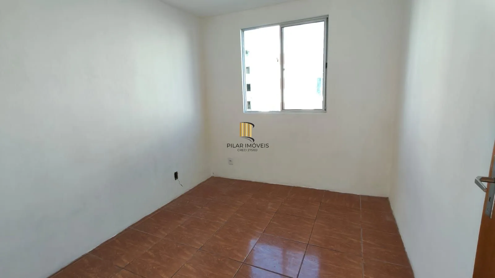 Apartamento na Restinga - 2 Dormitórios