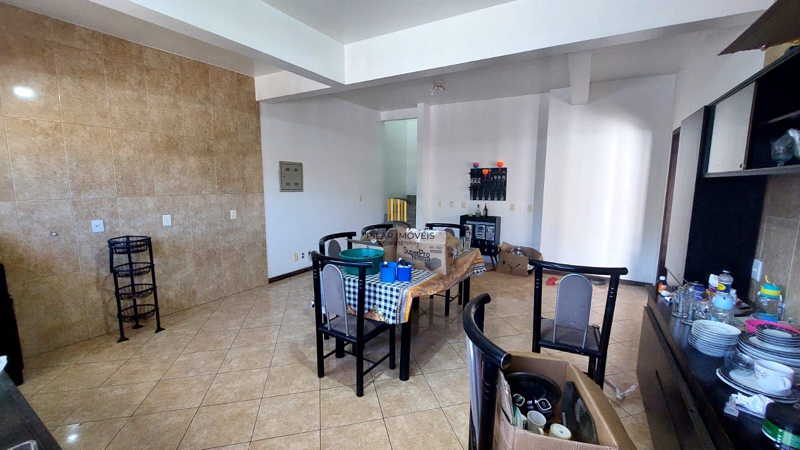 Casa no bairro Vila Nova - 4 dormitórios, Sendo 1 Suíte