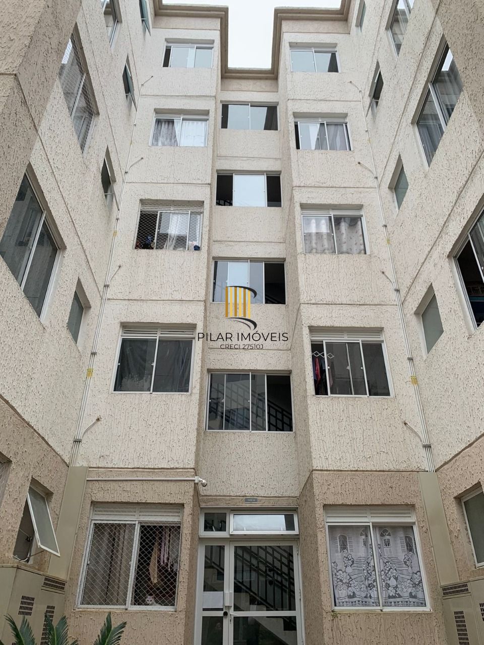 Apartamento no bairro Restinga - 2 Dormitórios