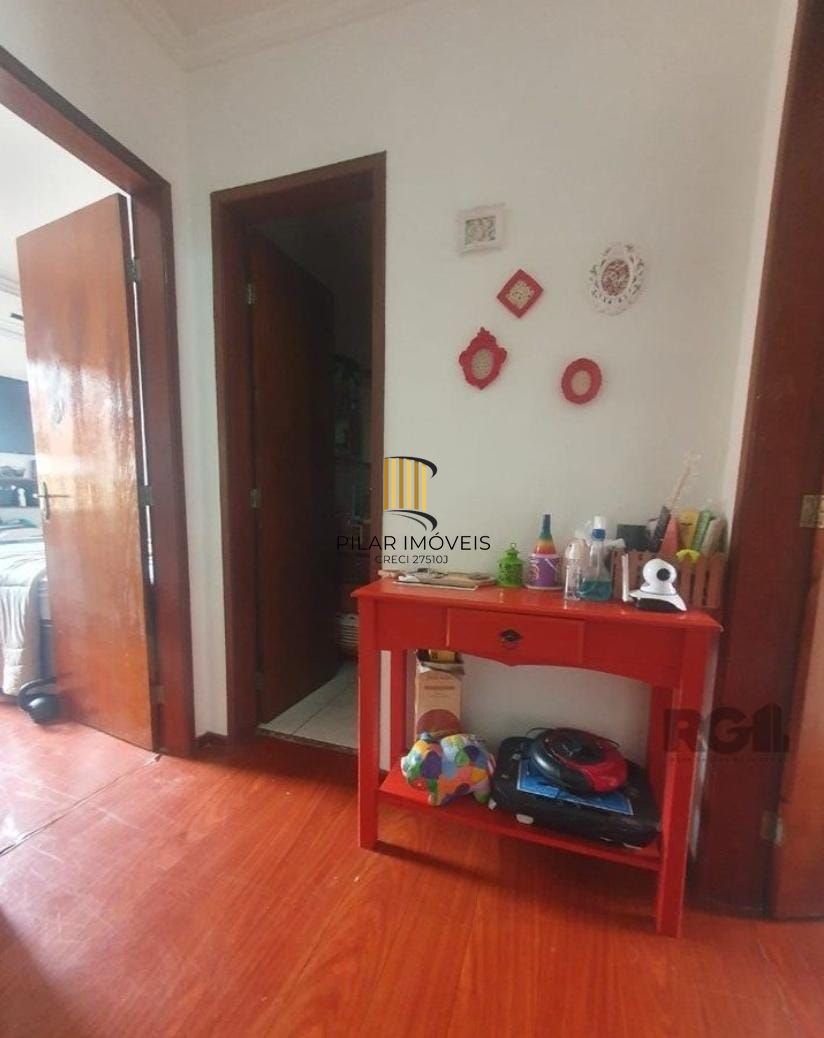 Casa em condomínio - 3 dormitórios