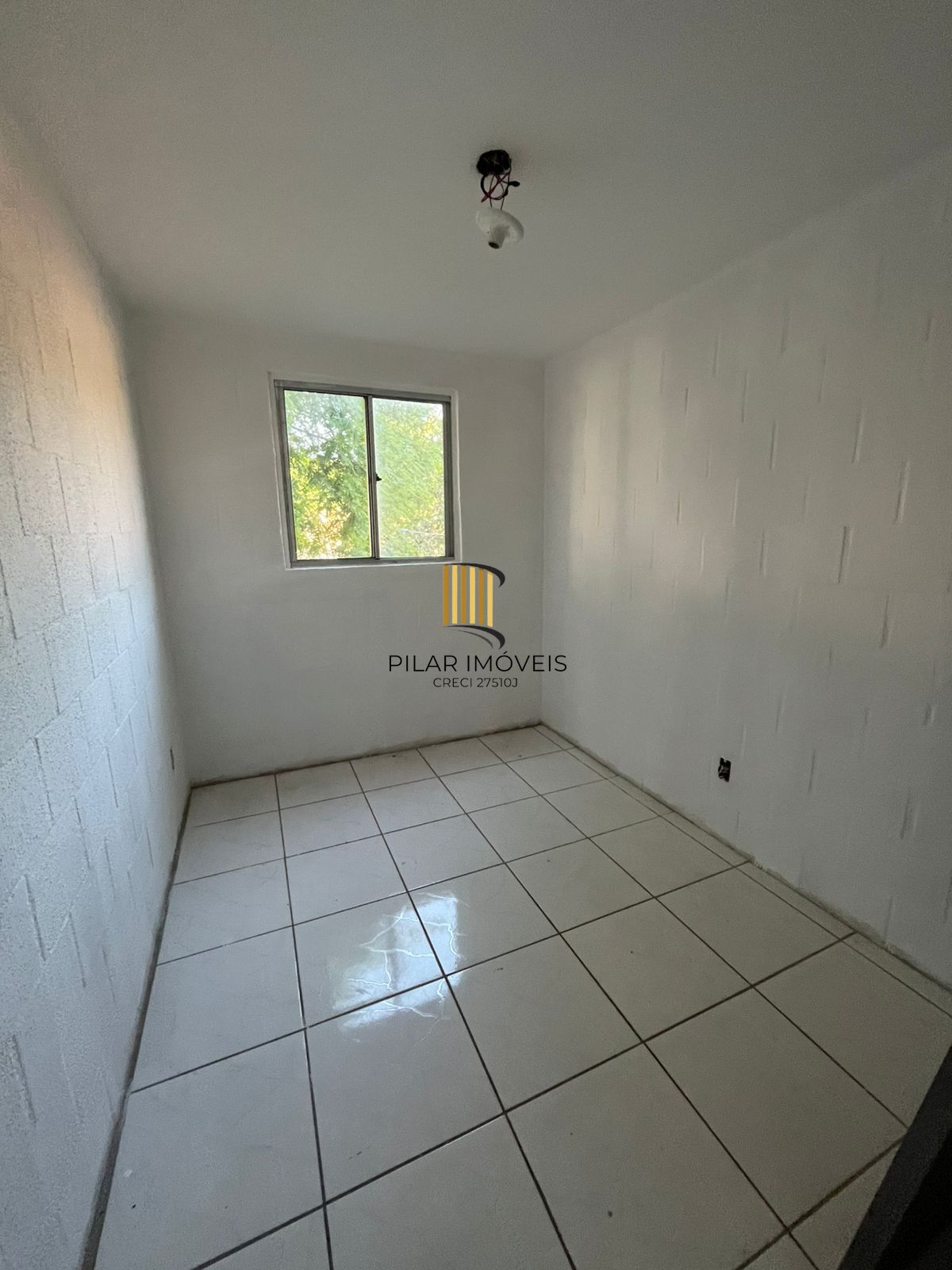 Apartamento no bairro Campo Novo - 2 dormitórios - 1 vaga de garagem