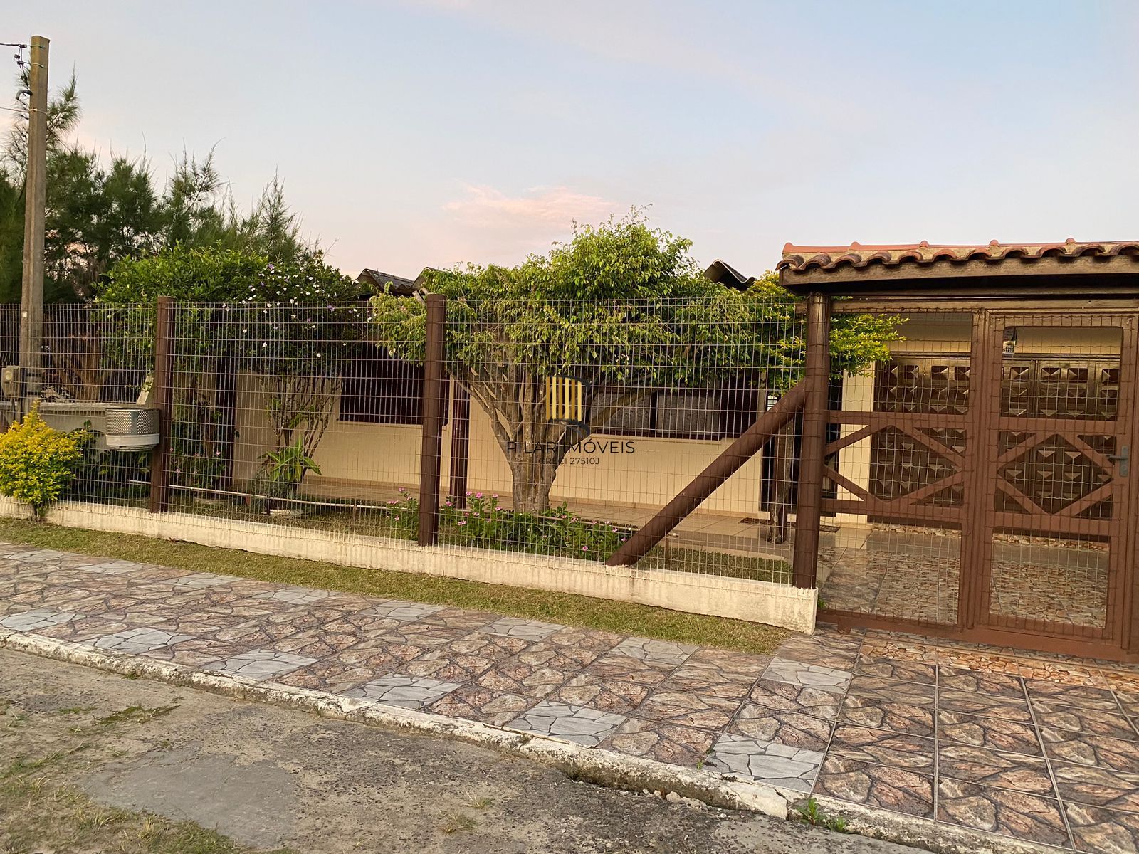 Casa em Cidreira com 4 dormitorios - Pilar Imóveis