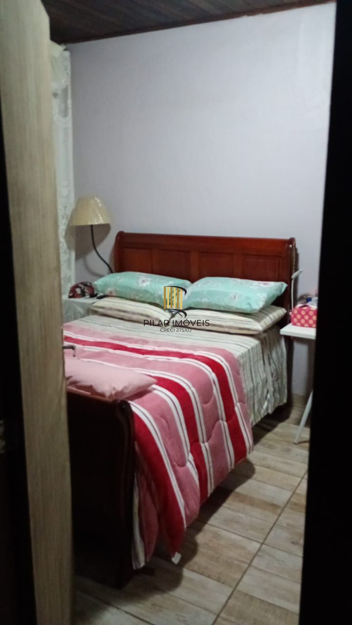 Casa  no bairro Restinga 3 dormitórios