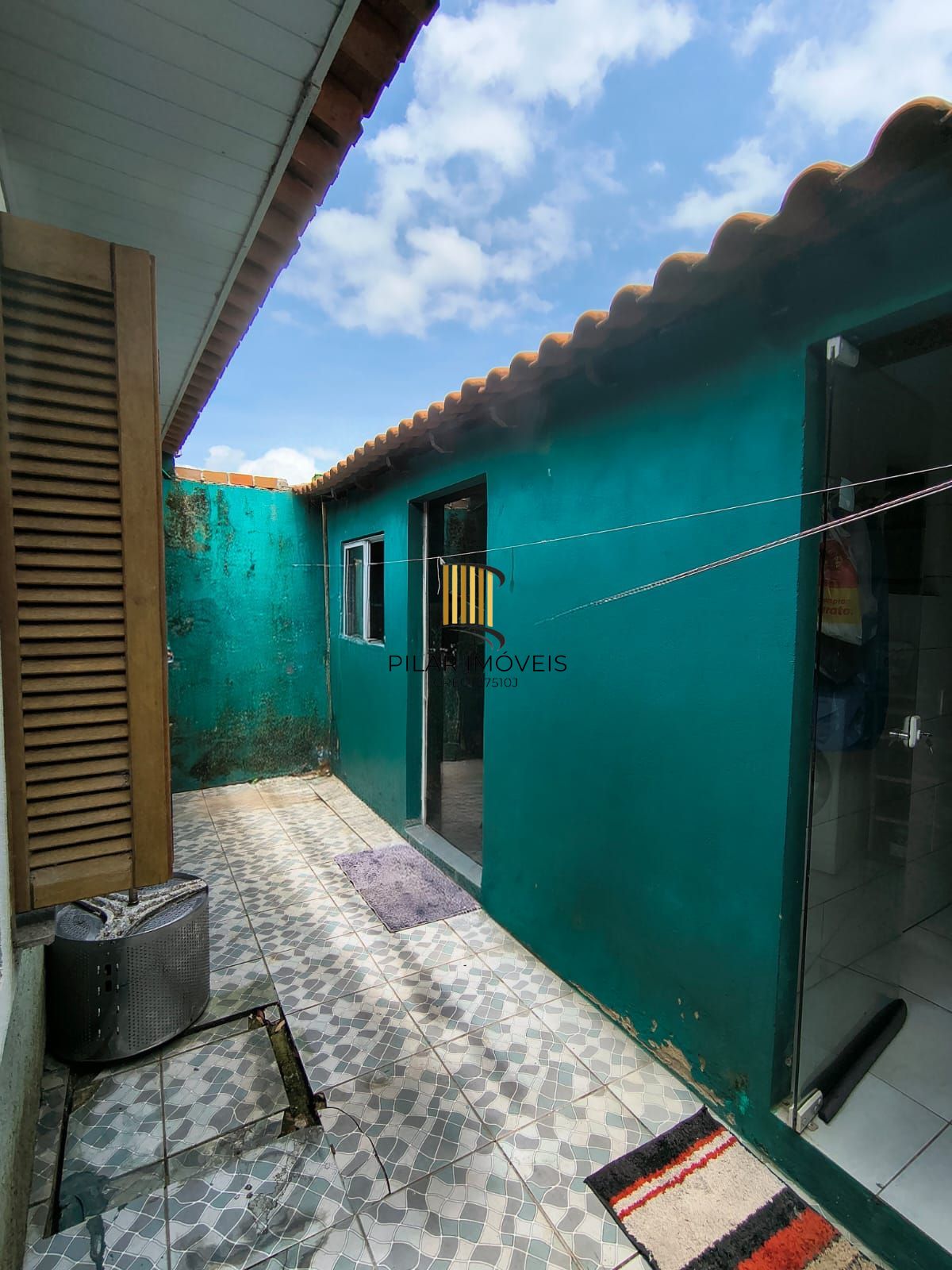 Casa semi mobiliada de 3 dormitorios no bairro Hipica