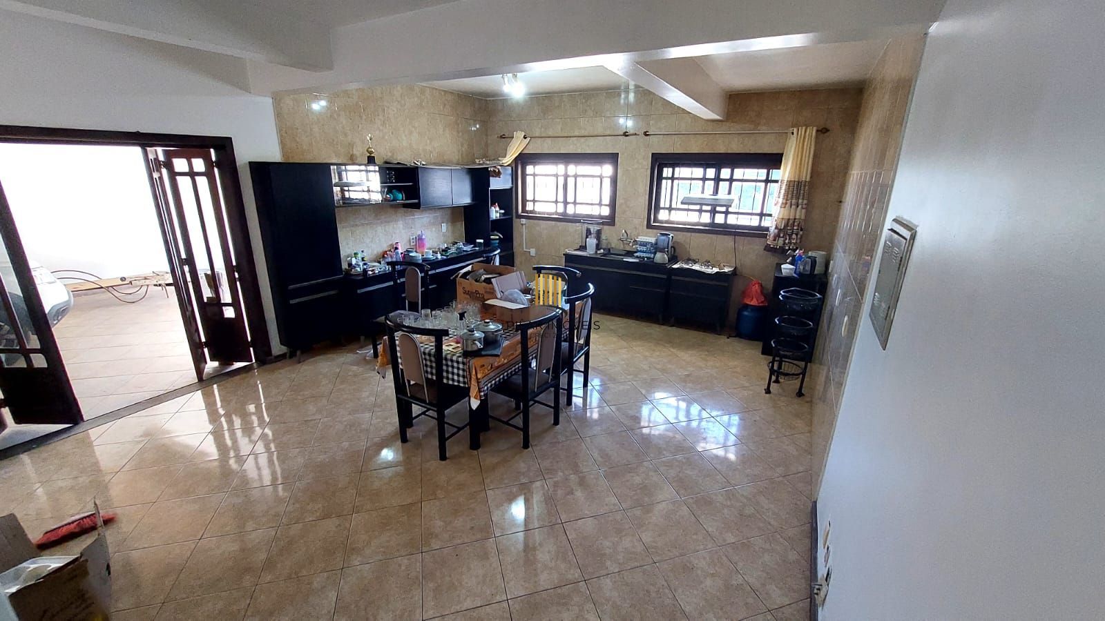 Casa no bairro Vila Nova - 4 dormitórios, Sendo 1 Suíte