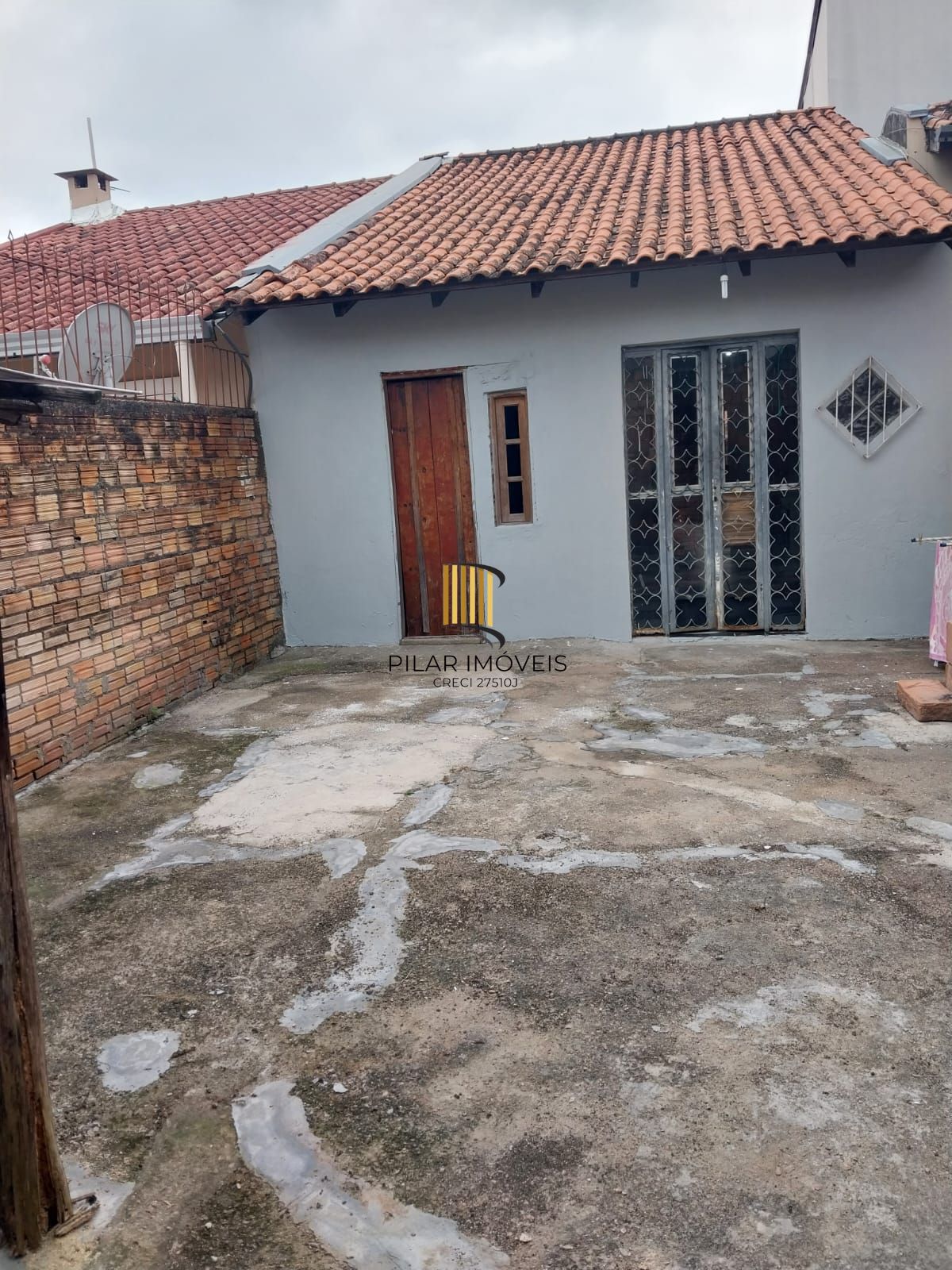 Casa no bairro Hípica - 2 dormitórios
