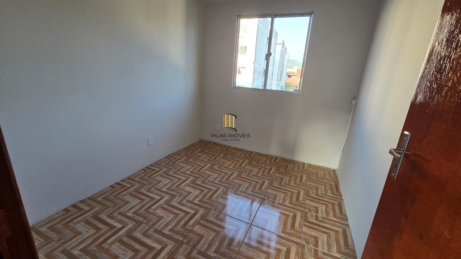 Apartamento no bairro Restinga - 2 Dormitórios - 1 vaga coberta