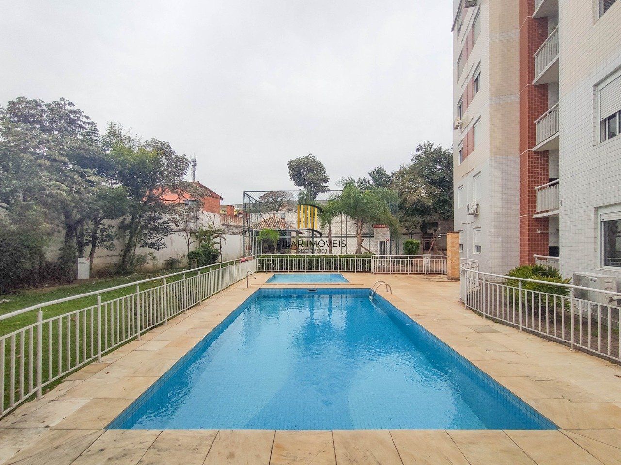 Apartamento no bairro Cristal - 3 dormitórios