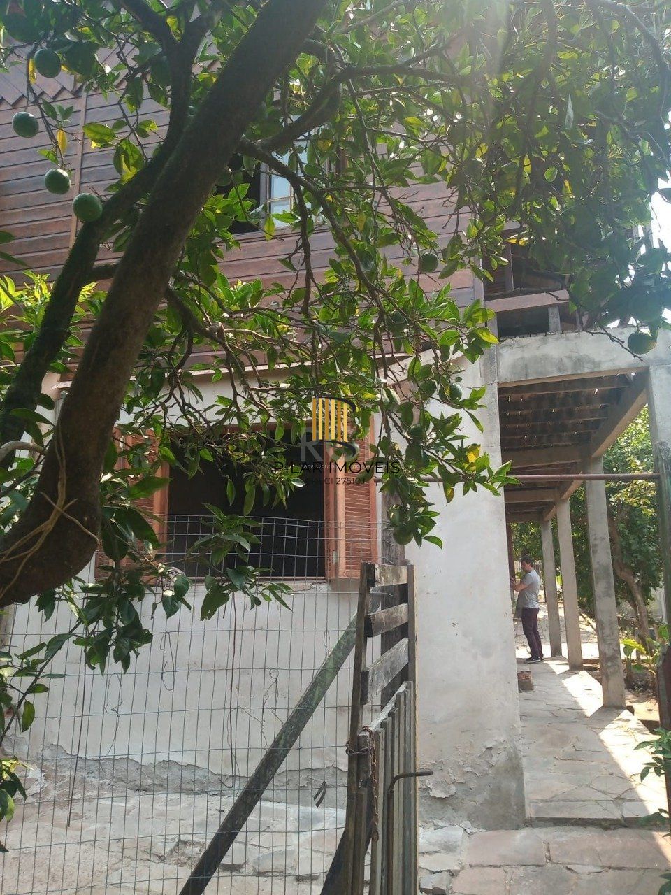 Casa 4 dormitórios no bairro Vila Nova