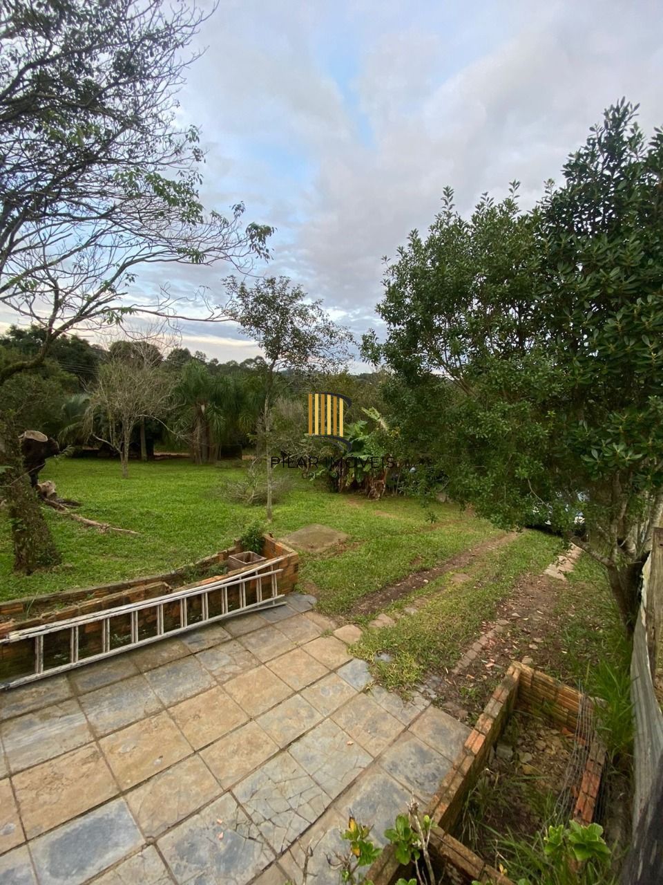 Terreno com mais de 2.300 metros quadrados em Ótima localização