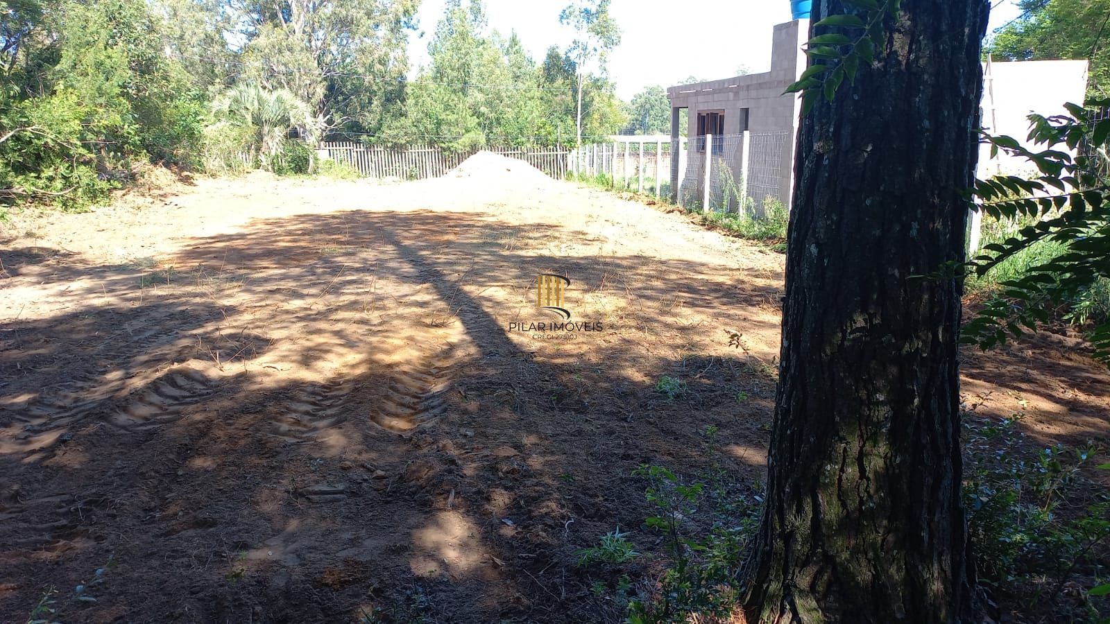 Amplo terreno no Bairro lomba do pinheiro