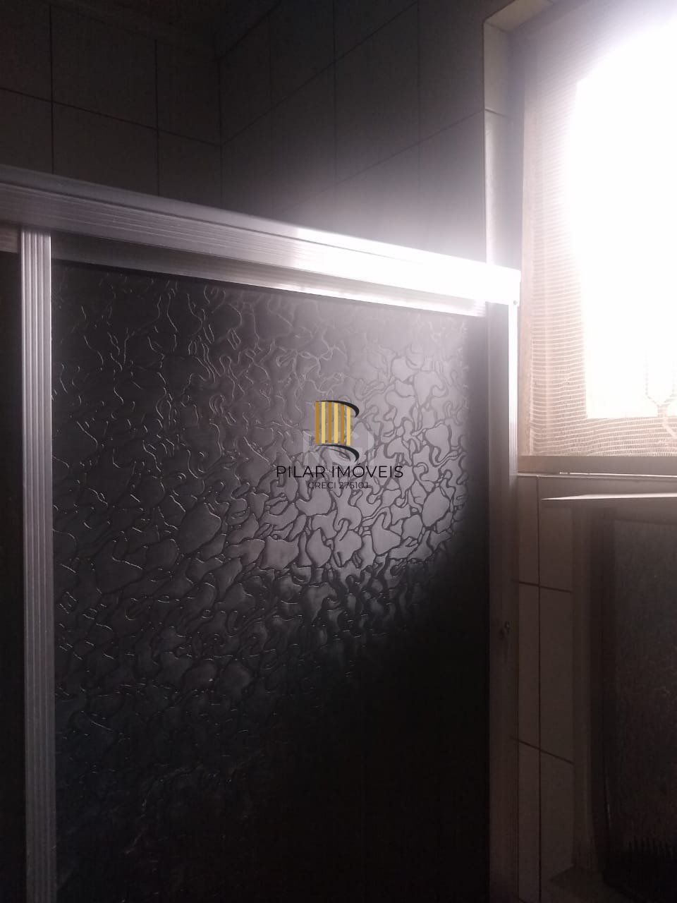 CASA NO BAIRRO HIPICA - 2 DORMITÓRIOS