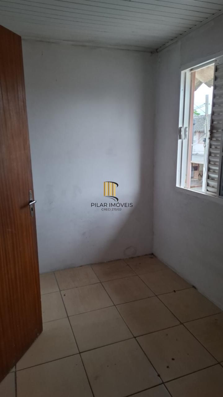 Sobrado com 2  dormitórios- Restinga