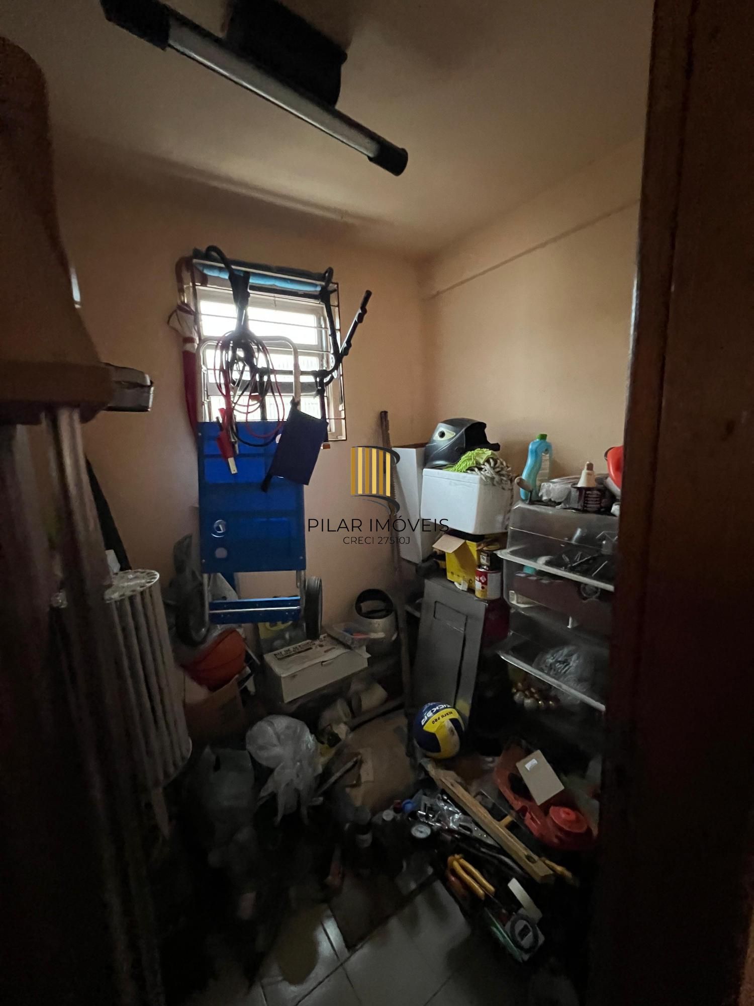 Casa Residencial Semimobiliada com 2 Suítes e Piscina em Viamão, RS