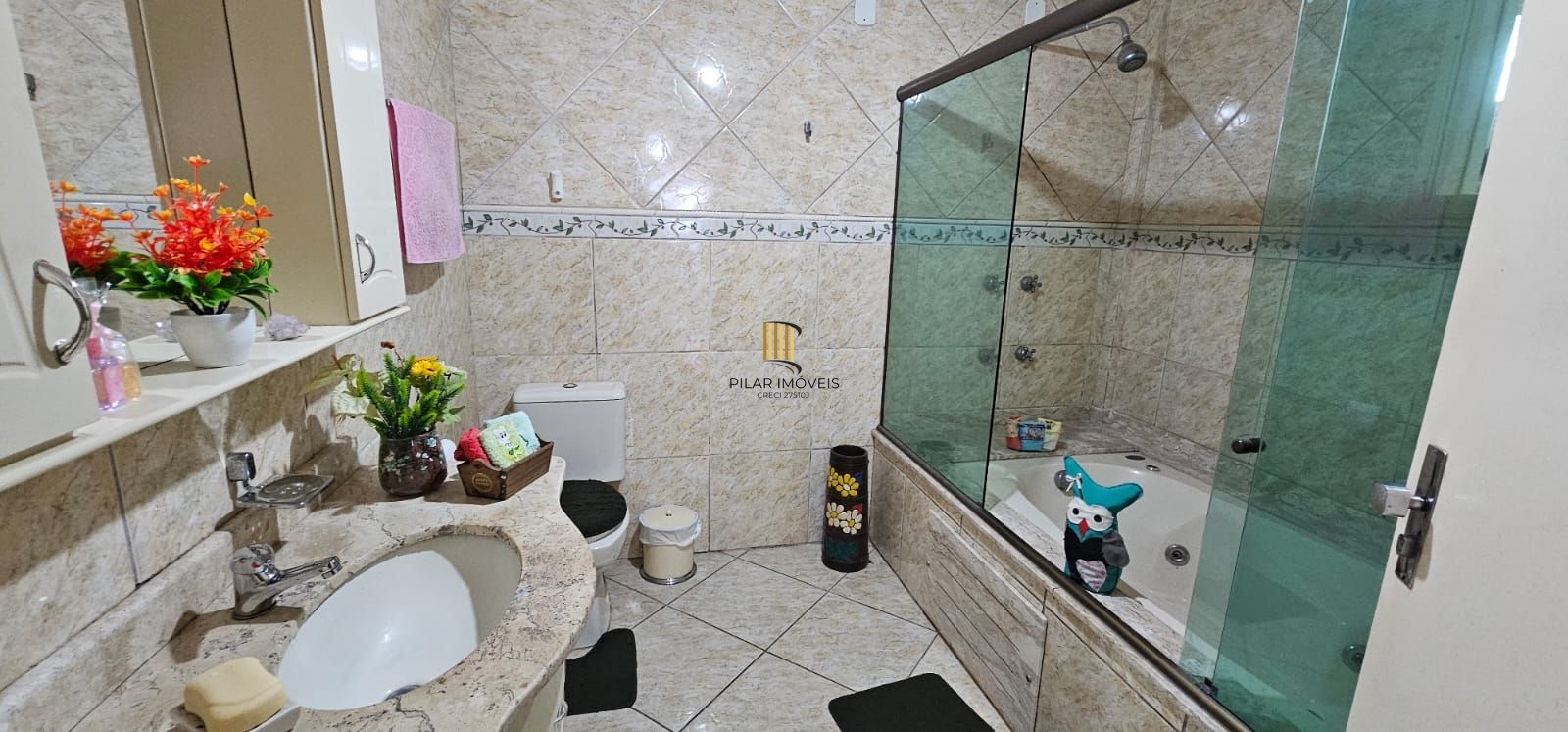 Casa 3 dormitórios Bairro Guarujá