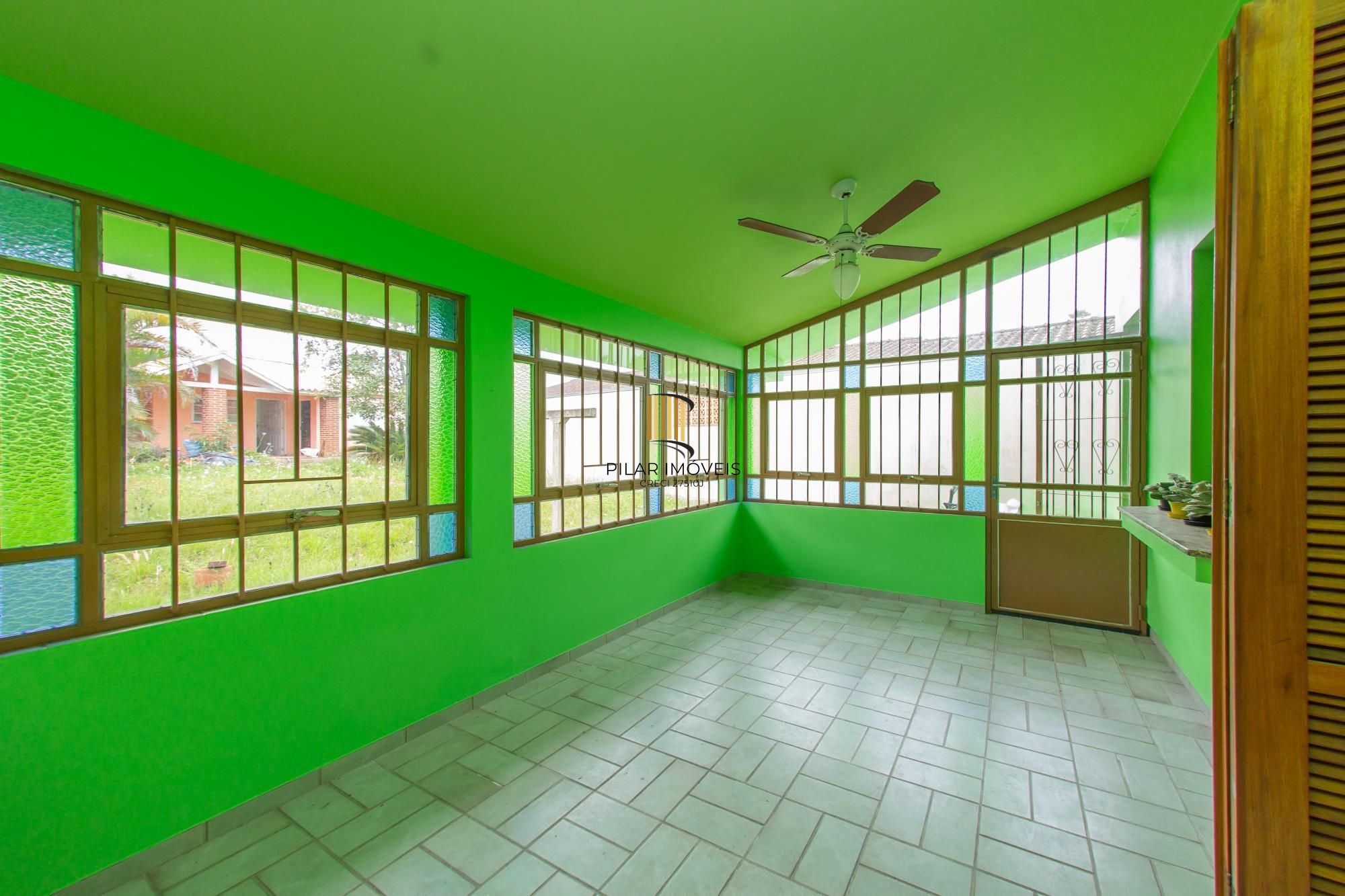 Casa com 3 quartos e 185m² à venda em Vila Nova