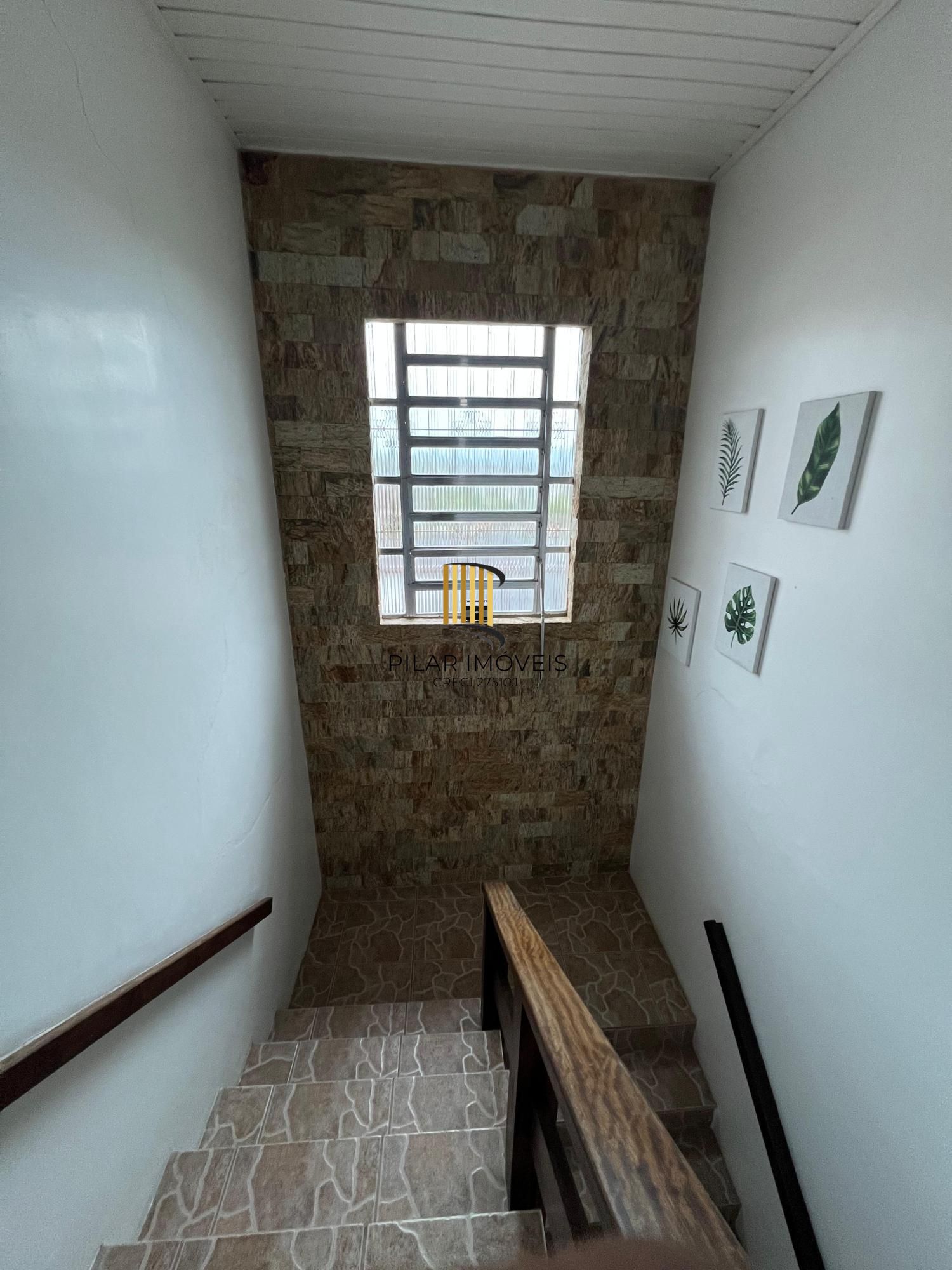 Casa Residencial Semimobiliada com 2 Suítes e Piscina em Viamão, RS