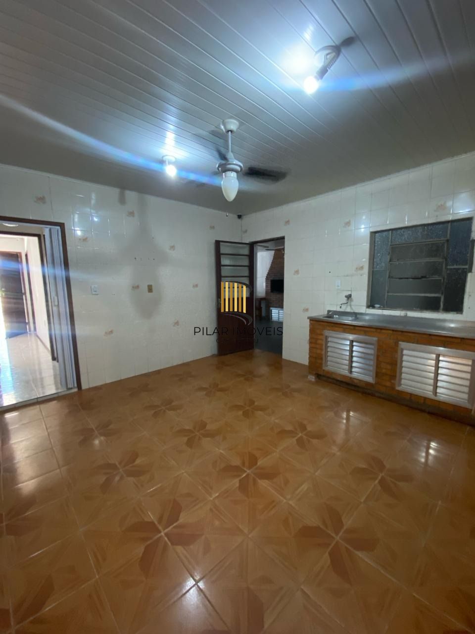 Casa no bairro restinga - 3 dormitórios