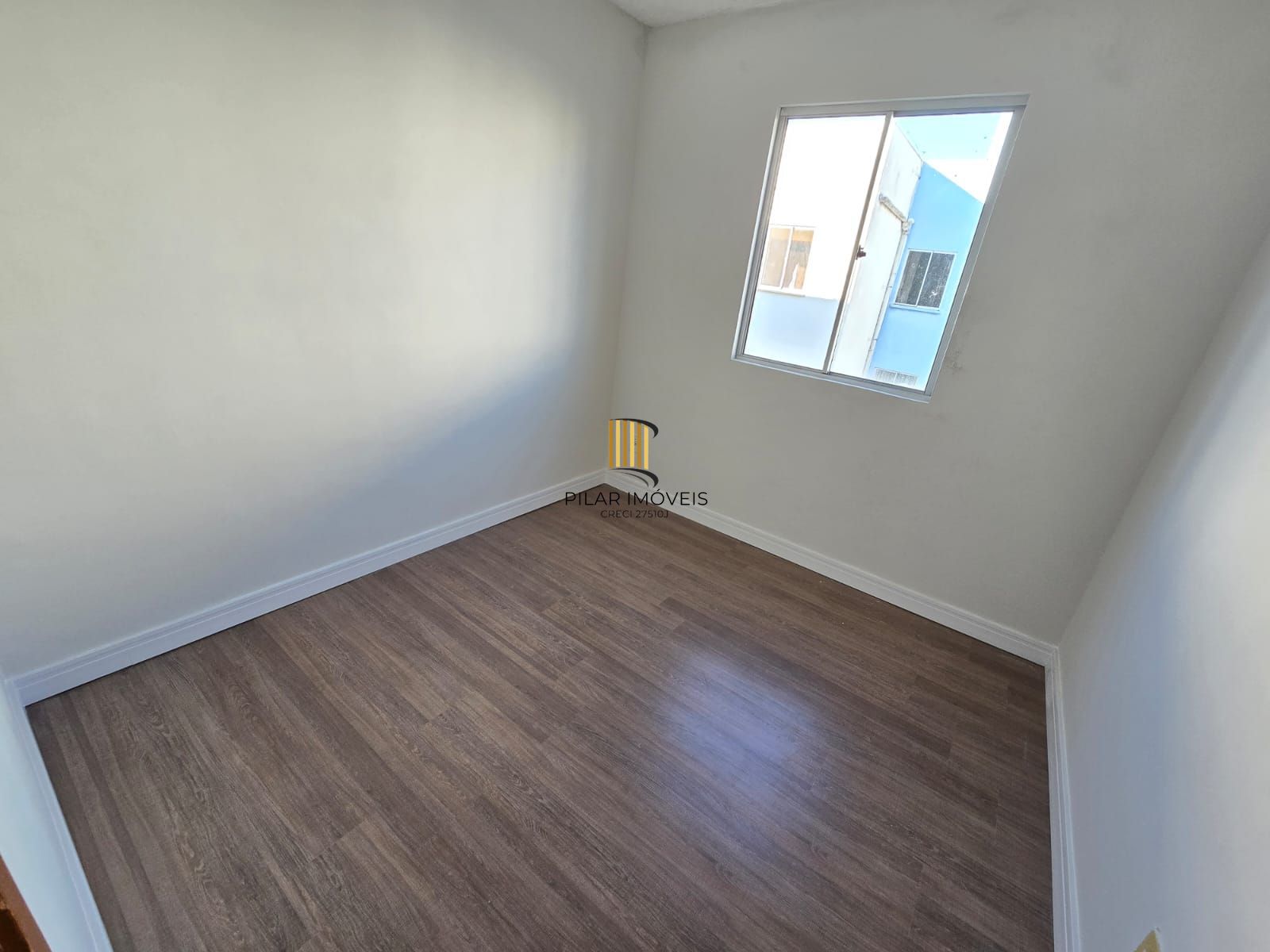 Apartamento no bairro Restinga semi mobiliado - 2 dormitórios - 1 vaga