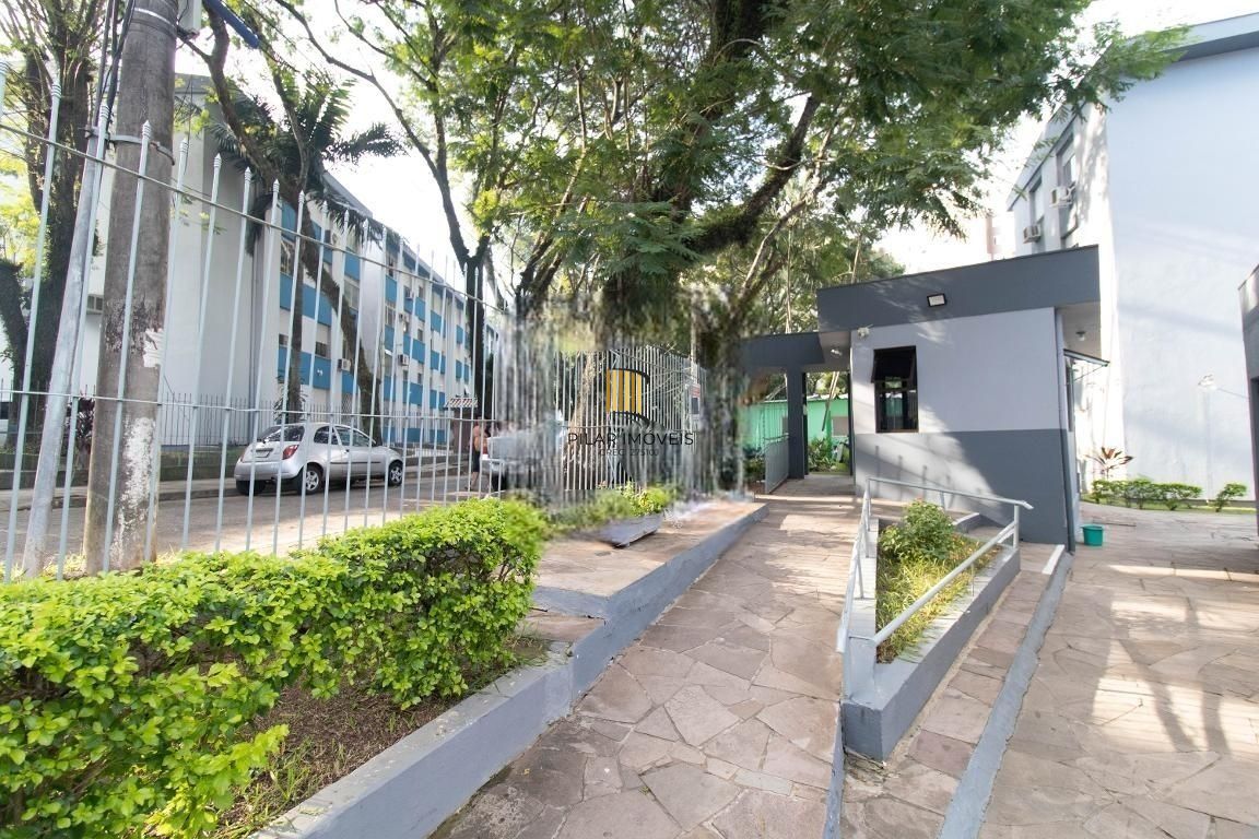 Apartamento no bairro Cristal - 3 dormitórios