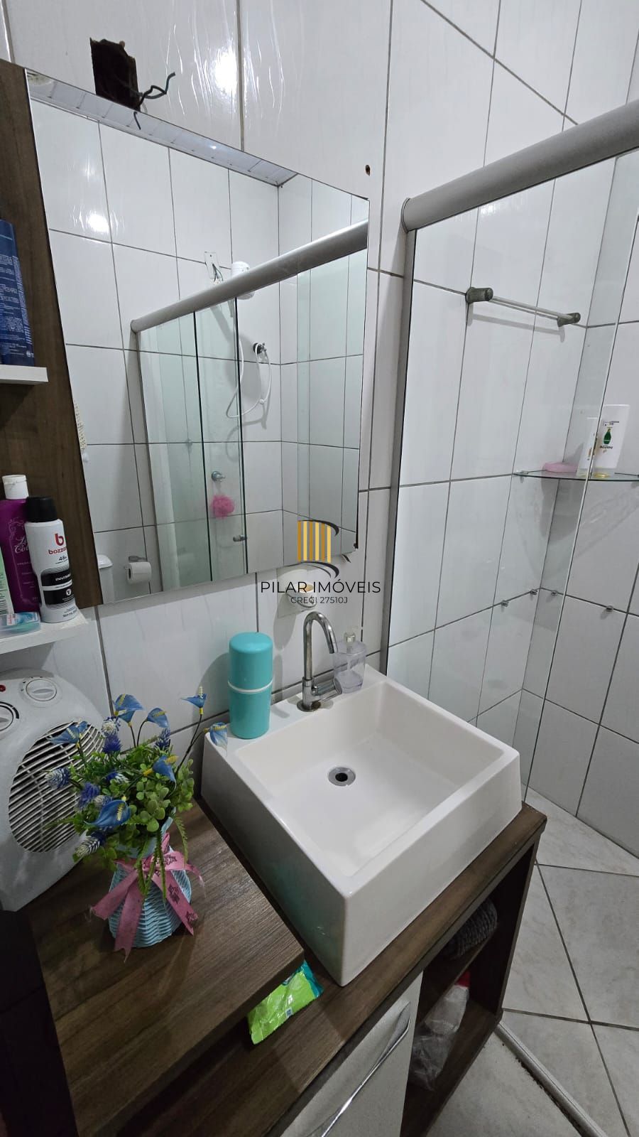 Casa no bairro Hípica - 2 dormitórios