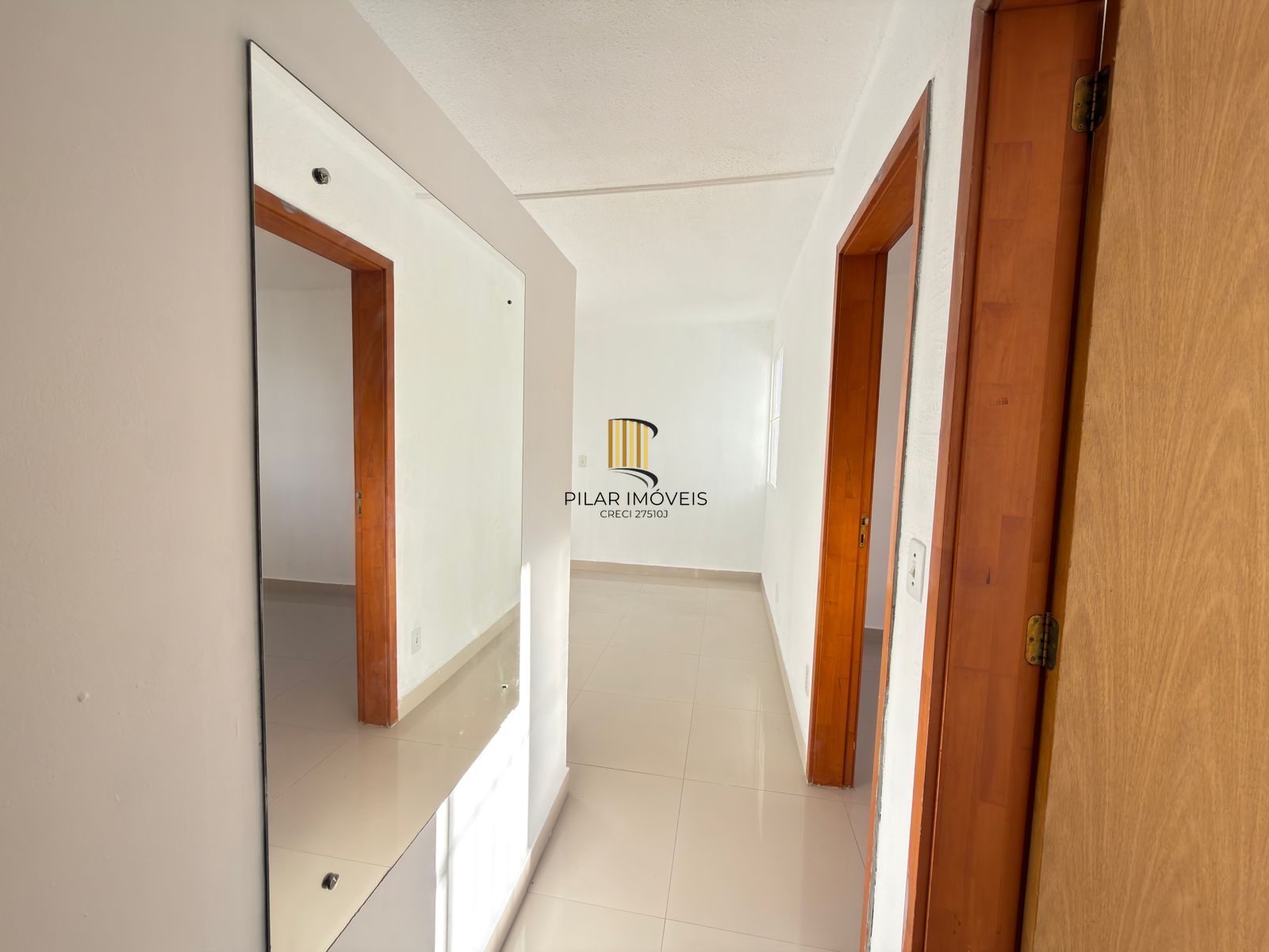 Apartamento 2 dormitórios na restinga