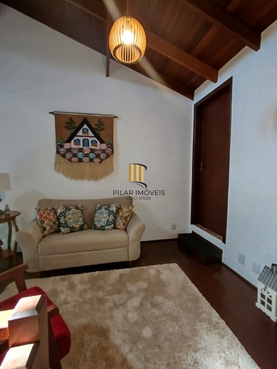 Casa no bairro Hípica - 2 dormitórios