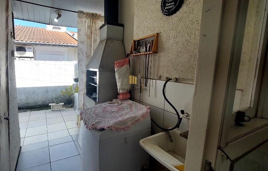 Casa em condomínio no bairro Hípica - 2 dormitórios - 1 Vaga