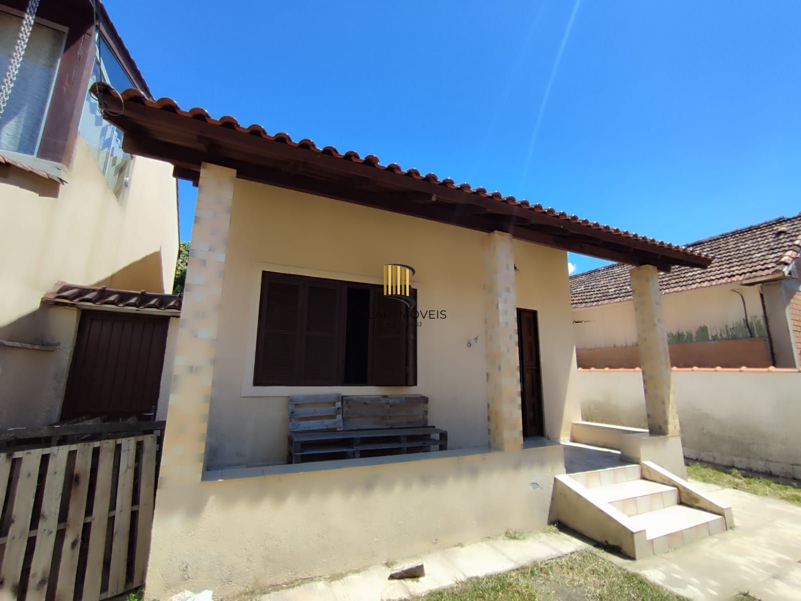 CASA NO BAIRRO IPANEMA  3 DORMITÓRIOS