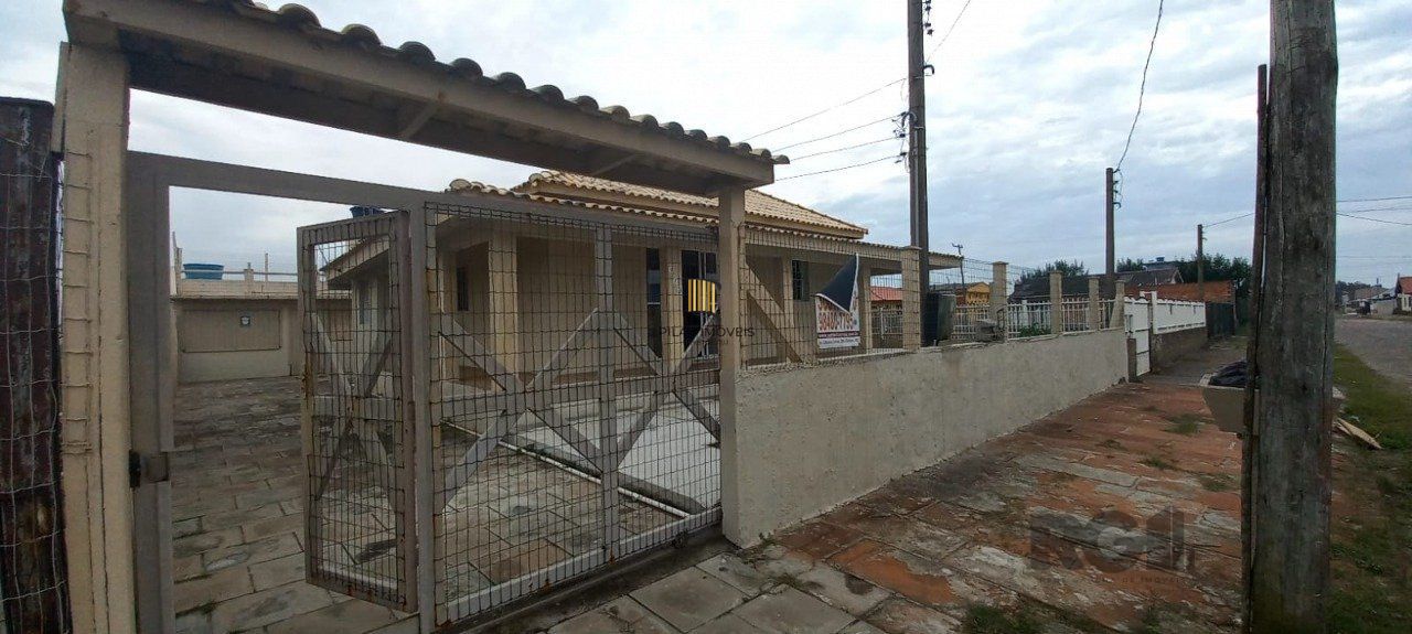 Casa em Pinhal - 5 dormitórios - FINANCIÁVEL