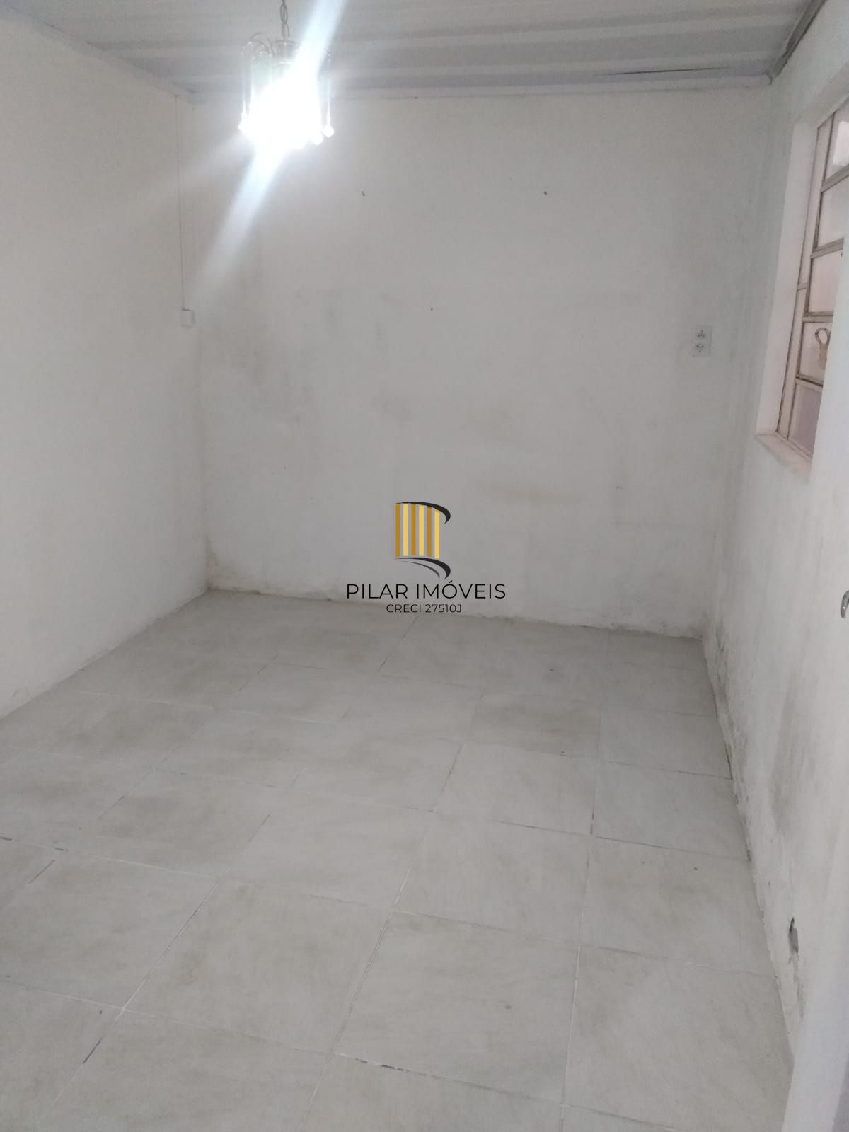 Casa no bairro Hípica - 2 dormitórios