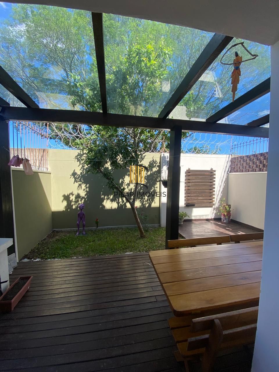 Casa de 3 Pavimentos no Bairro Aberta dos Morros