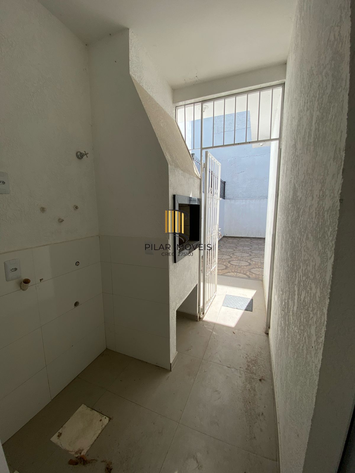 Linda Casa térrea de 2 Dormitórios sendo um suite Localizada no Ipanema Residence Park