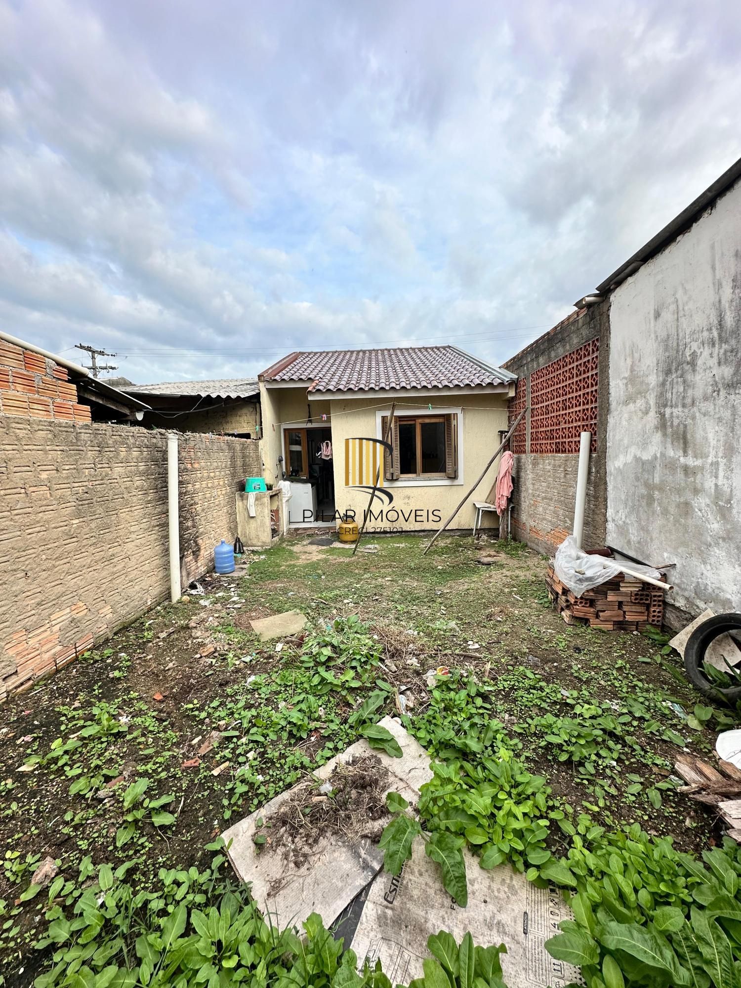 Casa 2 dormitórios no Bairro Hípica - FINANCIÁVEL