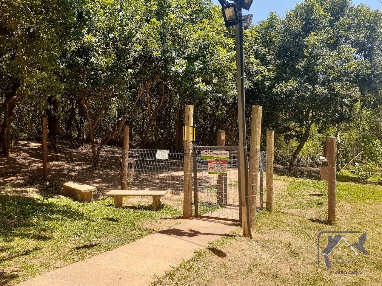 Apartamento no Bairro Campo Novo - 2 dormitórios