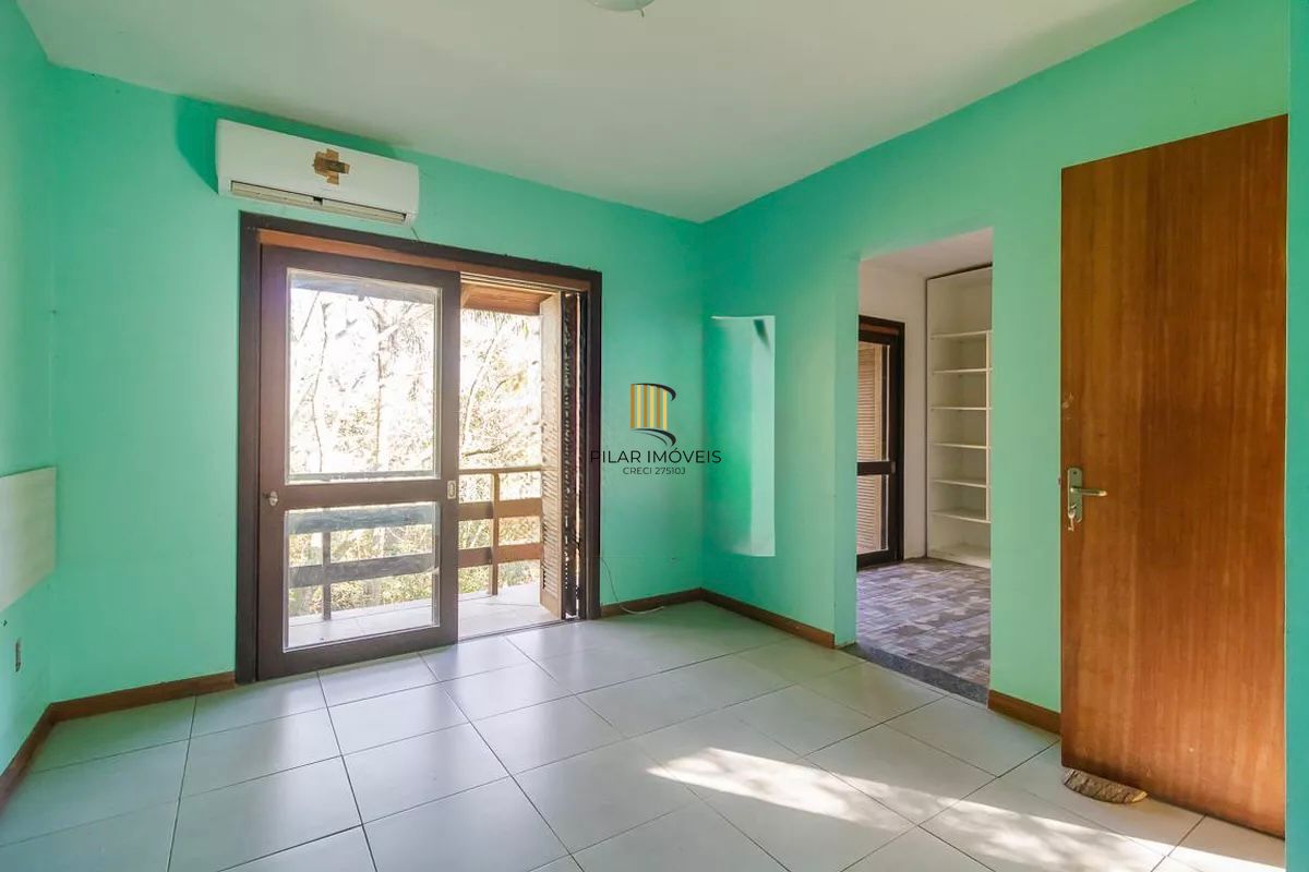 Ótimo sitio com 2 dormitórios  no Bairro Hípica com  área frutífera