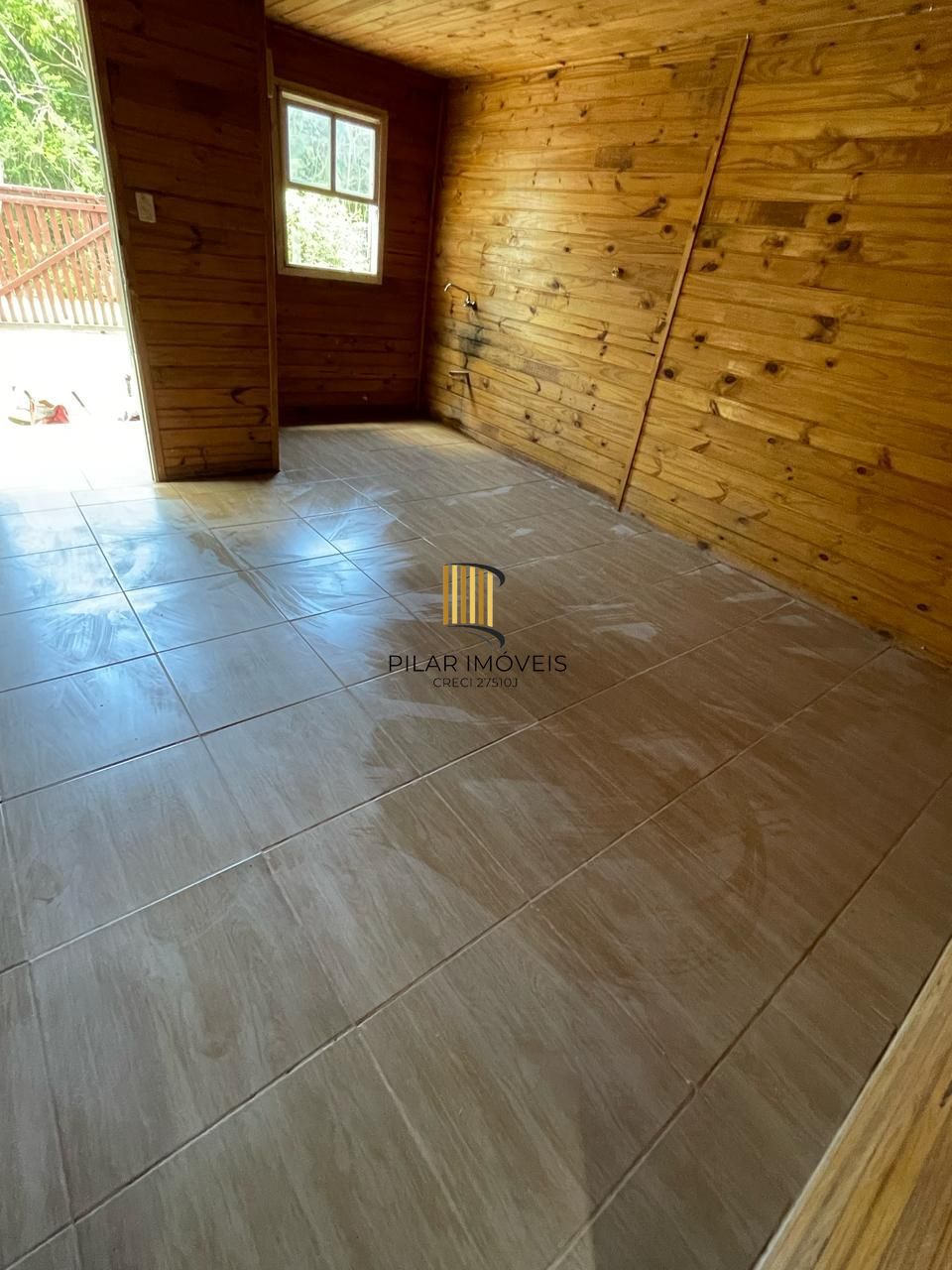 Casa com 2 Dormitórios  em Belém Novo