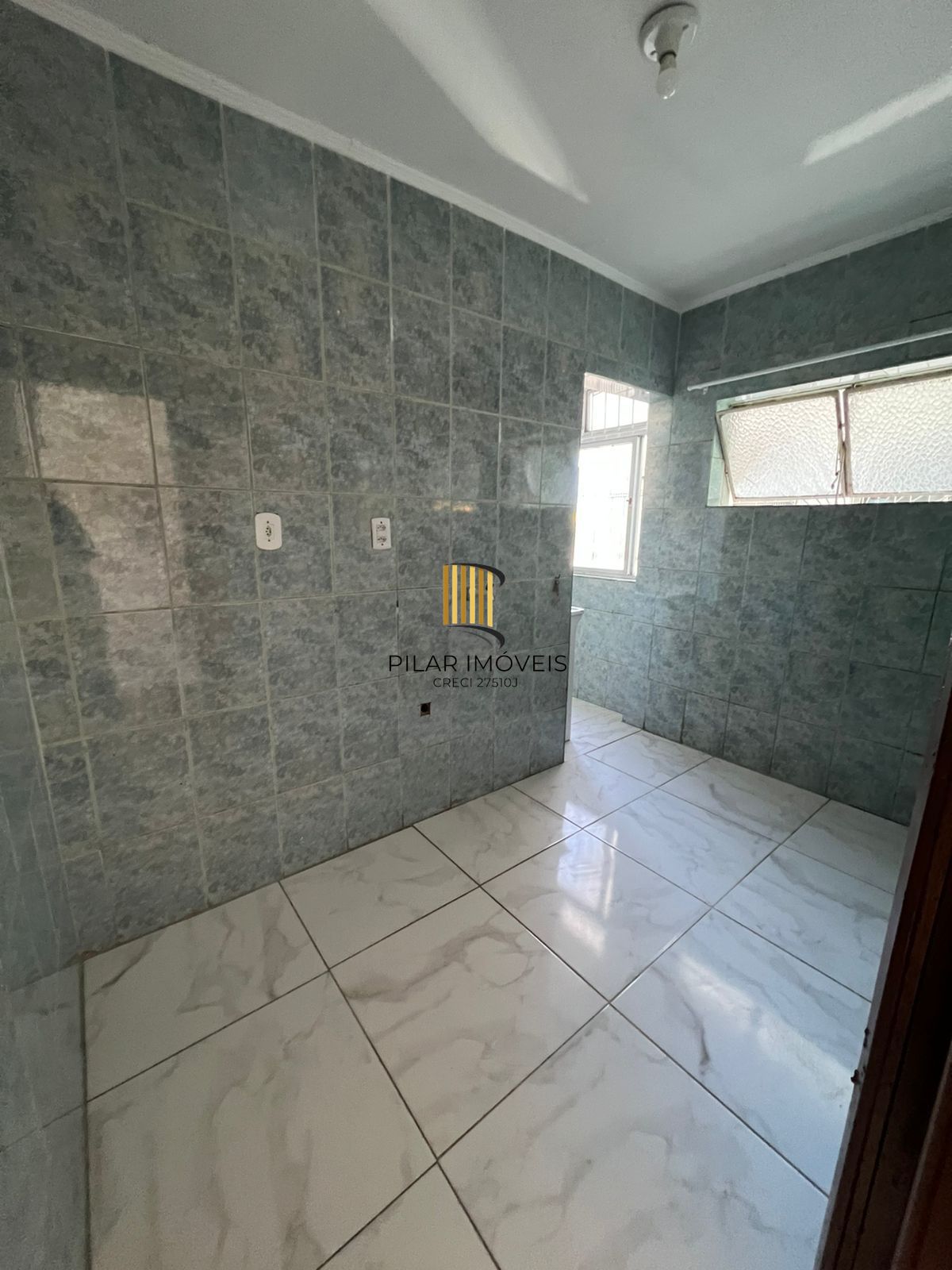 Ótimo Apartamento de 2 dormitórios Localizado no bairro Restinga