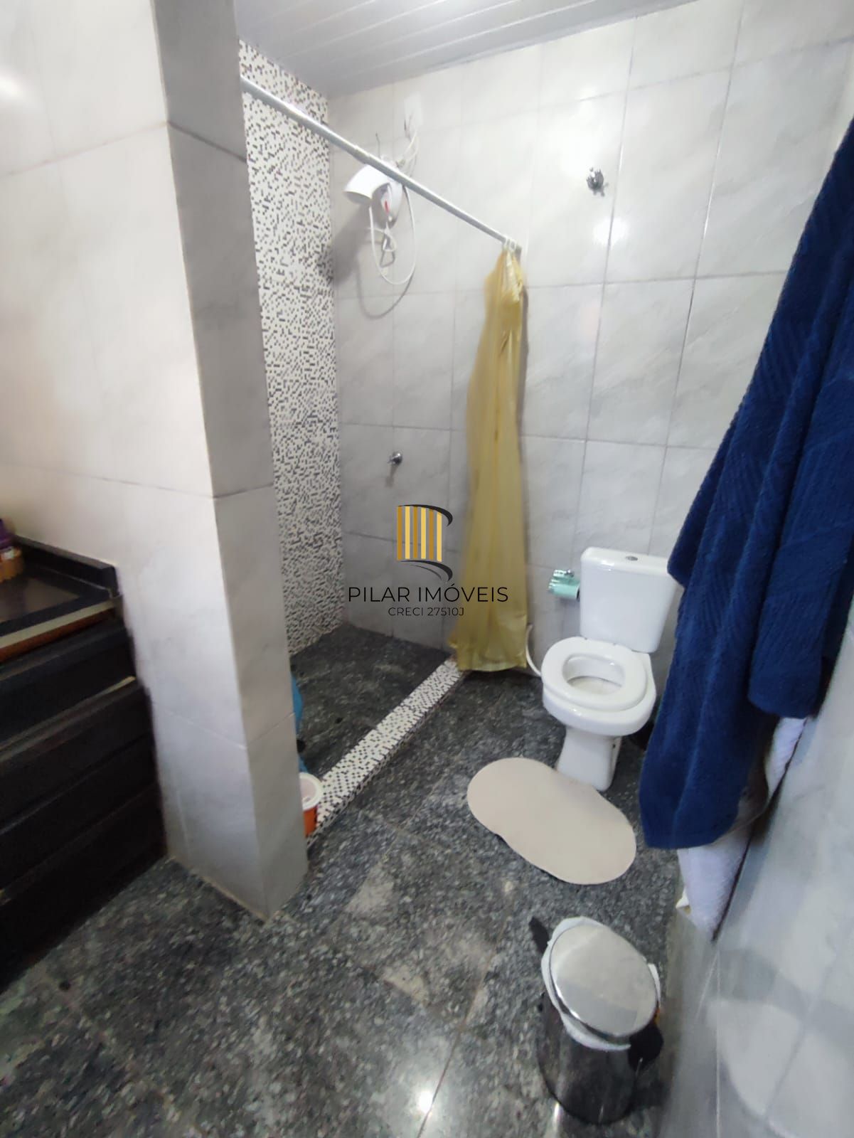 Casa no bairro Hípica - 2 dormitórios - 1 suíte