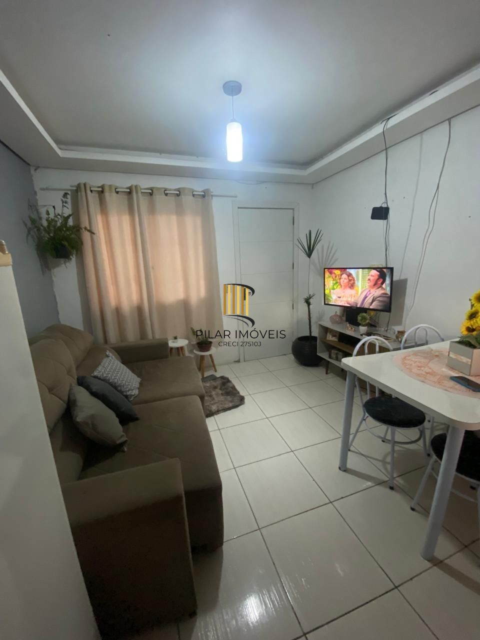 Apartamento no bairro Jardim Algarve - Alvorada