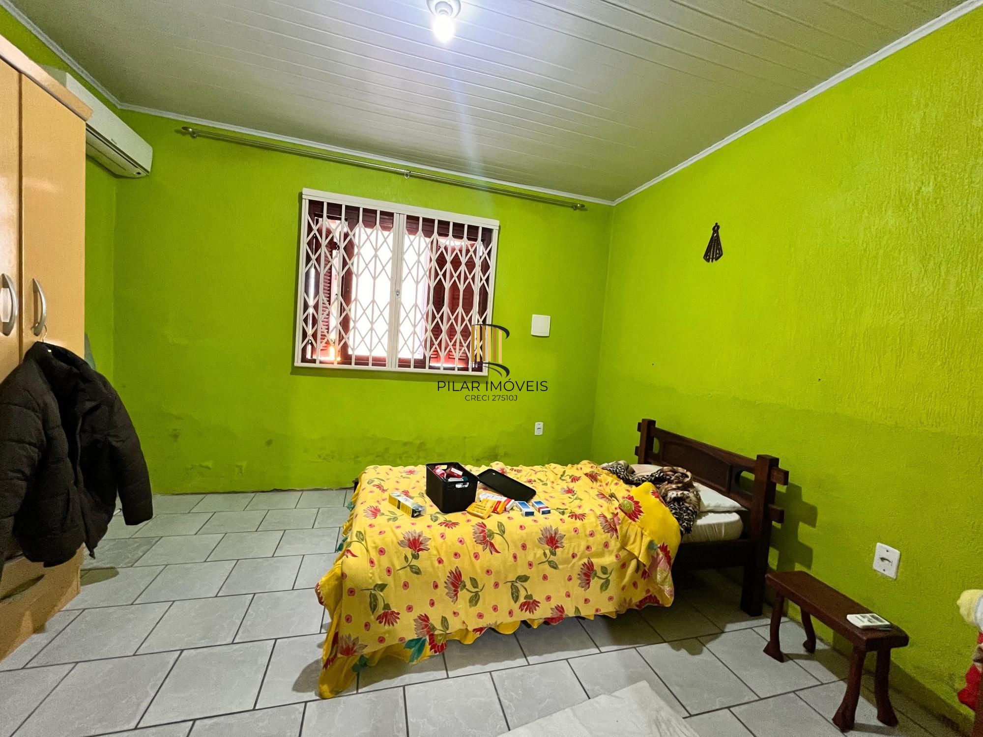 Casa no bairro Hípica - 1 Dormitório - 1 vaga coberta