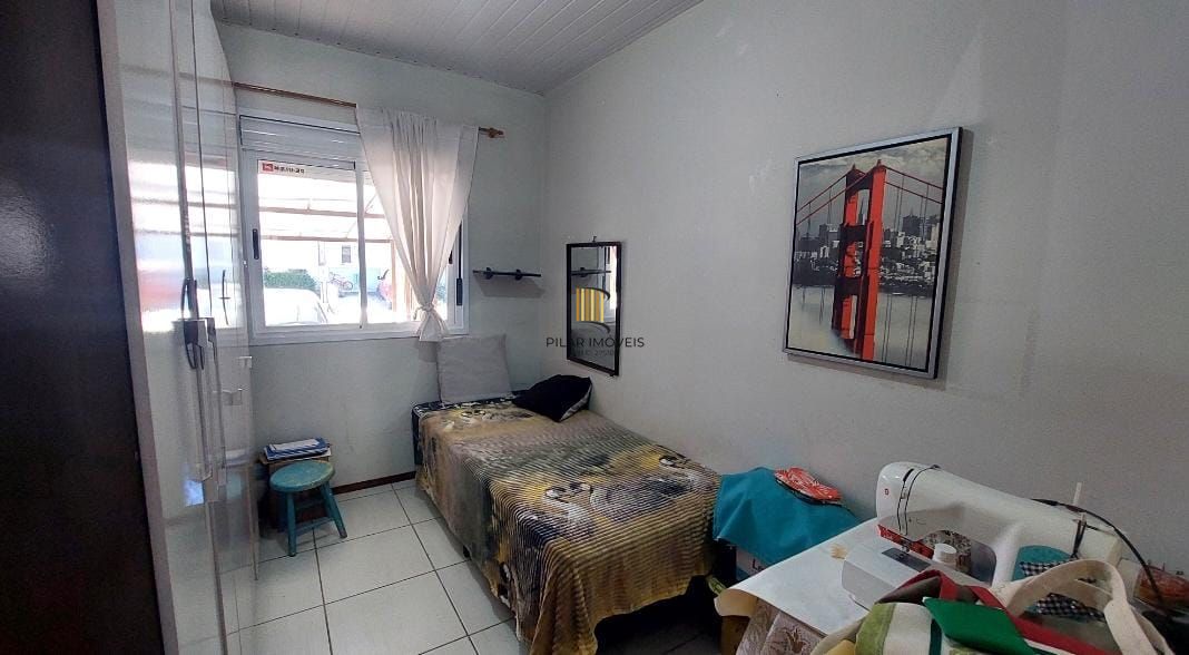 Casa em condomínio no bairro Hípica - 2 dormitórios - 1 Vaga