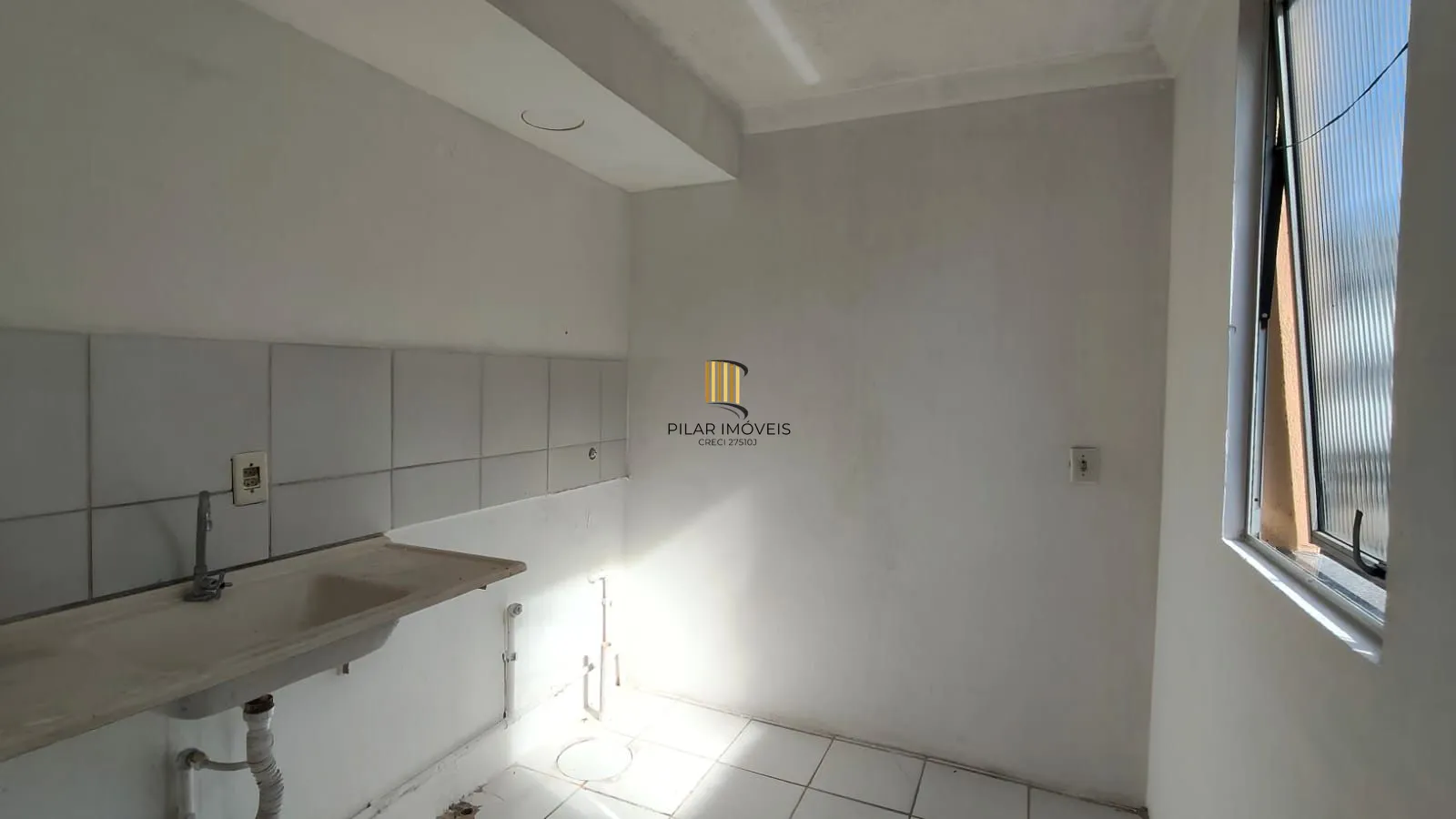 Apartamento na Restinga - 2 Dormitórios