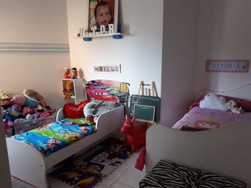 Casa com 4 dormitórios no bairro Vila Nova