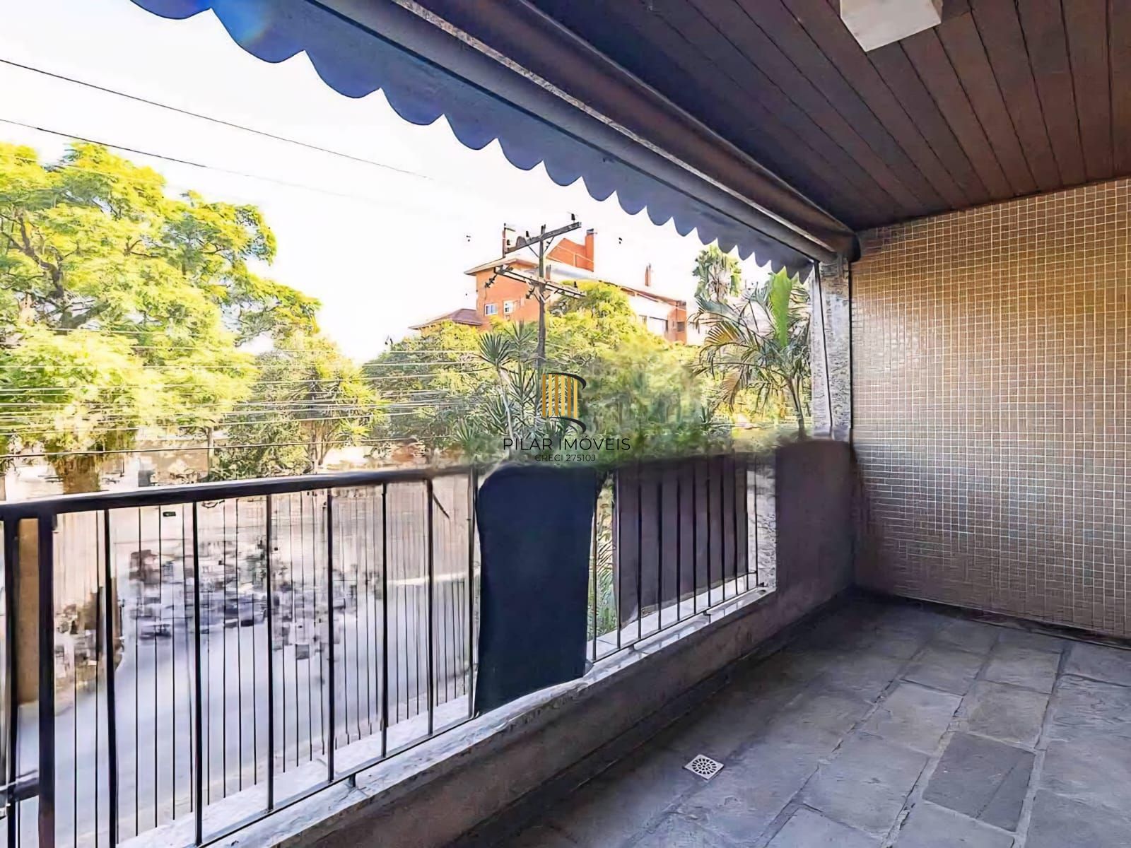 Apartamento no Bairro Jardim Lindóia -3 DORMITÓRIOS - 1 SUÍTE - 1 VAGA