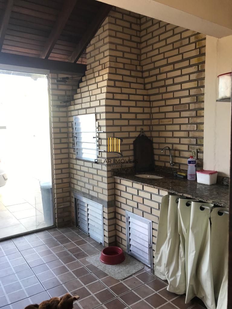 Sobrado semi mobiliado de 3 dormitorios sendo uma suite no bairro Hipica