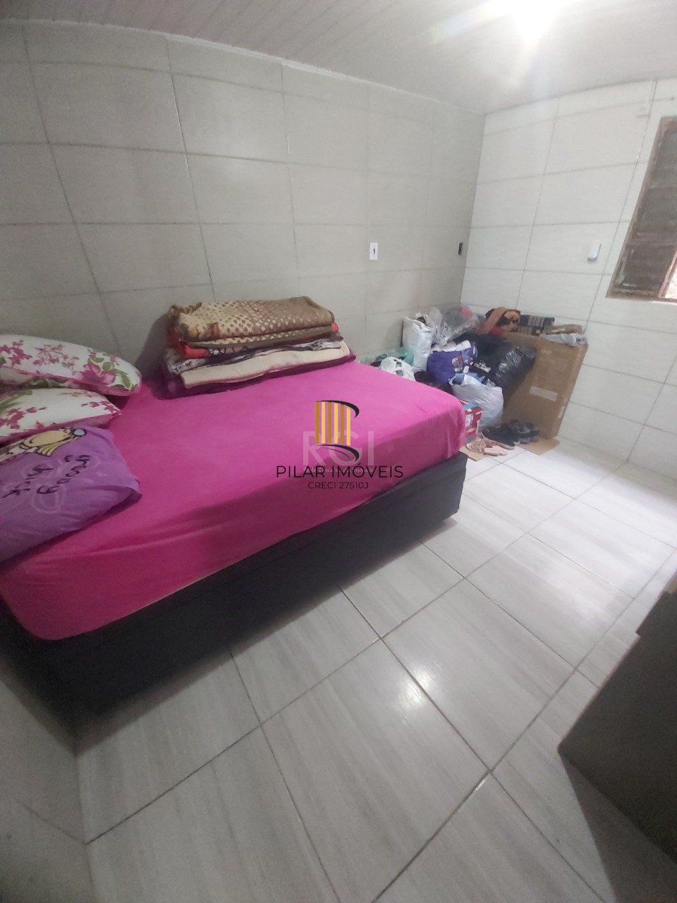 Casa 2 dormitórios no bairro Hípica